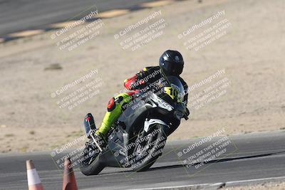 media/Oct-30-2025-Racers Edge (Thu) [[dabbdaf680]]/3-B Group/Session 2 (Bowl Exit)/